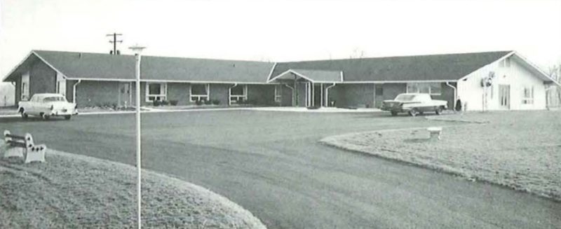 Black and white photo of building