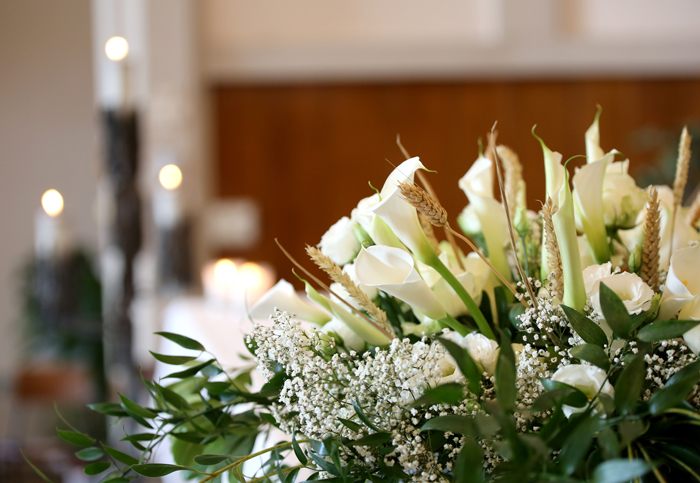 white flower bouquet