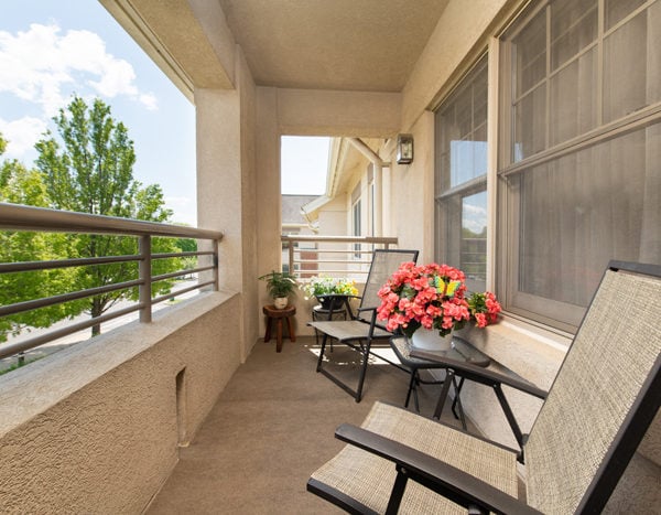 patio with chairs