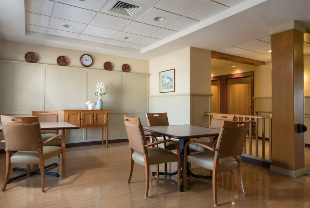 Community dining room in Landis Homes assisted living.